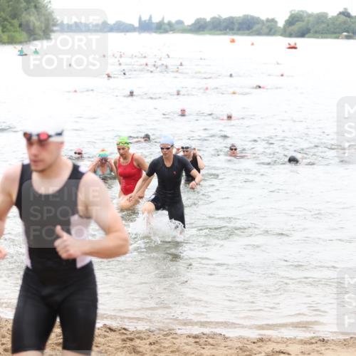 21.06.2026 - 29. Vierlanden-Triathlon Andreas Tolksdorf http://msf.ph/oto/9851279 21.06.2026 10:17:16 Schwimmen 369, 386, 486, 488, 517, 521, 530, 533, 574, 585, 591, 599, 602 meine-sportfotos.de
