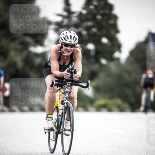 21.06.2026 - 29. Vierlanden-Triathlon H.Heesch http://msf.ph/oto/9851292 21.06.2026 10:28:46 Radfahren 27, 508, 551, 583, 619 meine-sportfotos.de