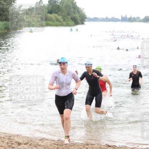 21.06.2026 - 29. Vierlanden-Triathlon Andreas Tolksdorf http://msf.ph/oto/9851302 21.06.2026 10:17:17 Schwimmen 369, 386, 486, 488, 517, 530, 533, 543, 574, 585, 591, 599, 602 meine-sportfotos.de