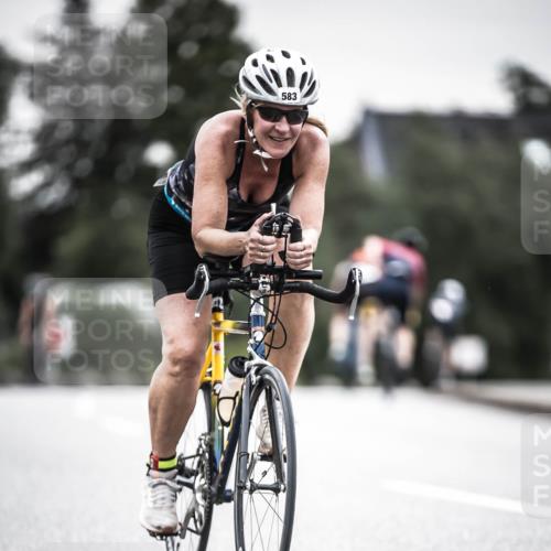 21.06.2026 - 29. Vierlanden-Triathlon H.Heesch http://msf.ph/oto/9851303 21.06.2026 10:28:46 Radfahren 27, 508, 551, 583, 619 meine-sportfotos.de