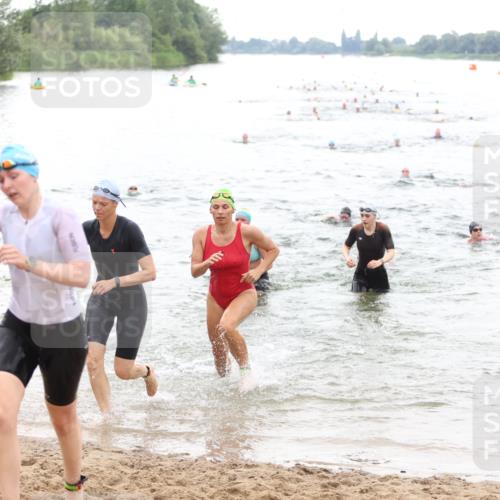 21.06.2026 - 29. Vierlanden-Triathlon Andreas Tolksdorf http://msf.ph/oto/9851309 21.06.2026 10:17:18 Schwimmen 369, 386, 486, 517, 530, 533, 543, 567, 574, 585, 591, 599, 602 meine-sportfotos.de