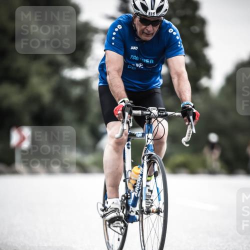 21.06.2026 - 29. Vierlanden-Triathlon H.Heesch http://msf.ph/oto/9851317 21.06.2026 10:28:50 Radfahren 27, 499, 551, 583, 619 meine-sportfotos.de