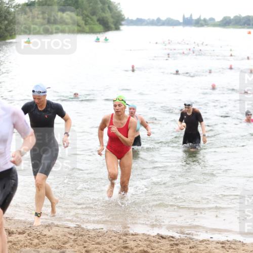 21.06.2026 - 29. Vierlanden-Triathlon Andreas Tolksdorf http://msf.ph/oto/9851324 21.06.2026 10:17:19 Schwimmen 369, 386, 486, 517, 530, 543, 567, 574, 585, 591, 599, 600, 602 meine-sportfotos.de