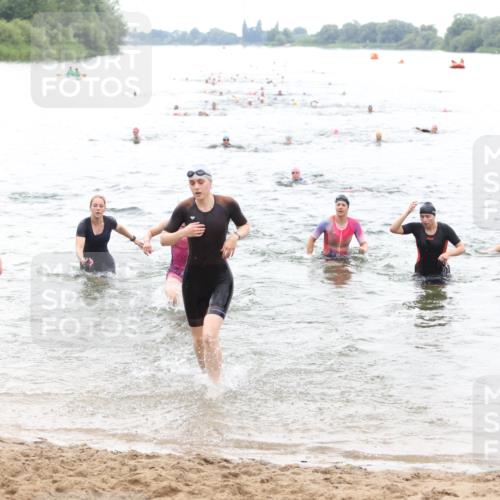 21.06.2026 - 29. Vierlanden-Triathlon Andreas Tolksdorf http://msf.ph/oto/9851358 21.06.2026 10:17:23 Schwimmen 369, 486, 517, 530, 543, 567, 574, 585, 599, 600, 602 meine-sportfotos.de