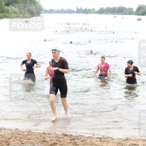 21.06.2026 - 29. Vierlanden-Triathlon Andreas Tolksdorf http://msf.ph/oto/9851371 21.06.2026 10:17:23 Schwimmen 369, 486, 517, 530, 543, 567, 574, 585, 599, 600, 602 meine-sportfotos.de
