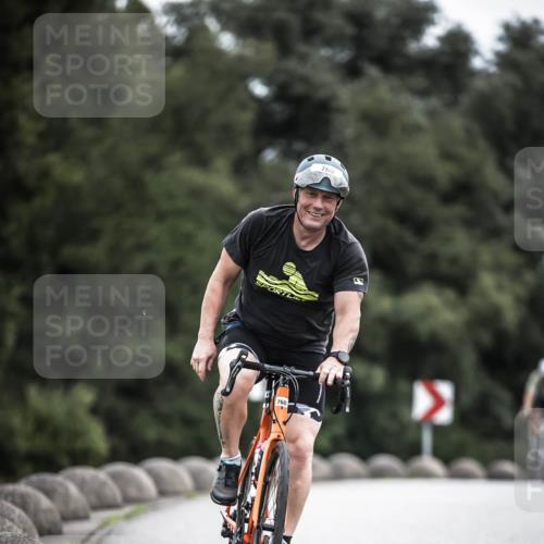 21.06.2026 - 29. Vierlanden-Triathlon H.Heesch http://msf.ph/oto/9851385 21.06.2026 12:02:39 Radfahren 760, 806, 878, 892 meine-sportfotos.de