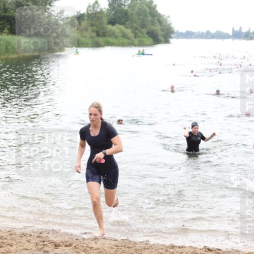 21.06.2026 - 29. Vierlanden-Triathlon Andreas Tolksdorf http://msf.ph/oto/9851387 21.06.2026 10:17:26 Schwimmen 369, 486, 517, 543, 567, 585, 599, 600 meine-sportfotos.de