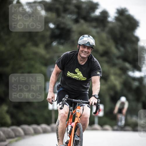 21.06.2026 - 29. Vierlanden-Triathlon H.Heesch http://msf.ph/oto/9851392 21.06.2026 12:02:39 Radfahren 760, 806, 878, 892 meine-sportfotos.de