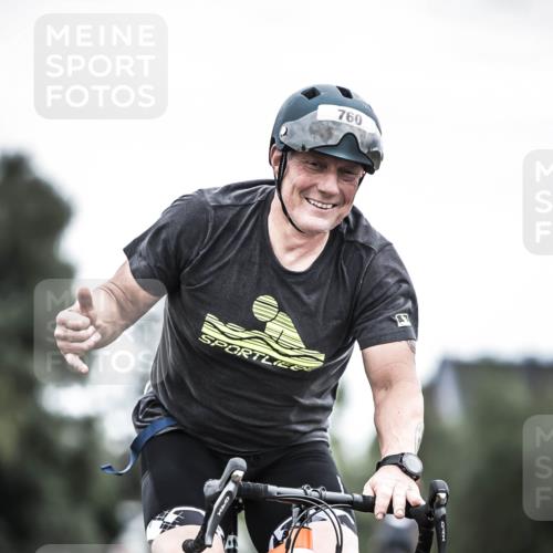 21.06.2026 - 29. Vierlanden-Triathlon H.Heesch http://msf.ph/oto/9851417 21.06.2026 12:02:40 Radfahren 760, 806, 878, 892 meine-sportfotos.de
