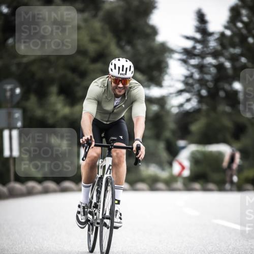 21.06.2026 - 29. Vierlanden-Triathlon H.Heesch http://msf.ph/oto/9851432 21.06.2026 12:02:44 Radfahren 760, 772, 806, 846, 869, 870, 881, 892 meine-sportfotos.de