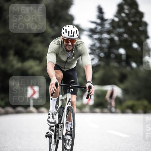 21.06.2026 - 29. Vierlanden-Triathlon H.Heesch http://msf.ph/oto/9851438 21.06.2026 12:02:44 Radfahren 760, 772, 806, 846, 869, 870, 881, 892 meine-sportfotos.de