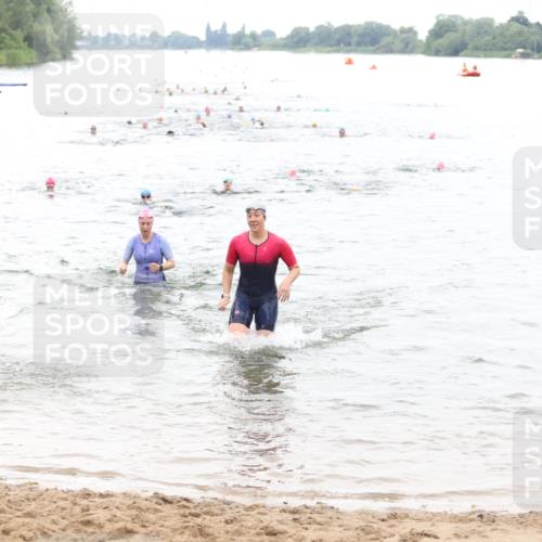 21.06.2026 - 29. Vierlanden-Triathlon Andreas Tolksdorf http://msf.ph/oto/9851448 21.06.2026 10:17:36 Schwimmen 353, 508, 575 meine-sportfotos.de