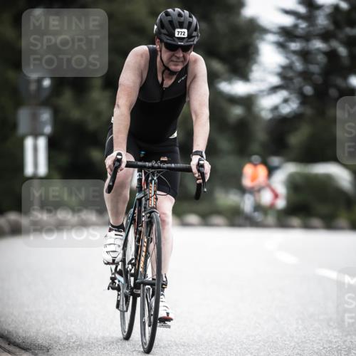 21.06.2026 - 29. Vierlanden-Triathlon H.Heesch http://msf.ph/oto/9851472 21.06.2026 12:02:50 Radfahren 292, 772, 846, 866, 869, 870, 881 meine-sportfotos.de