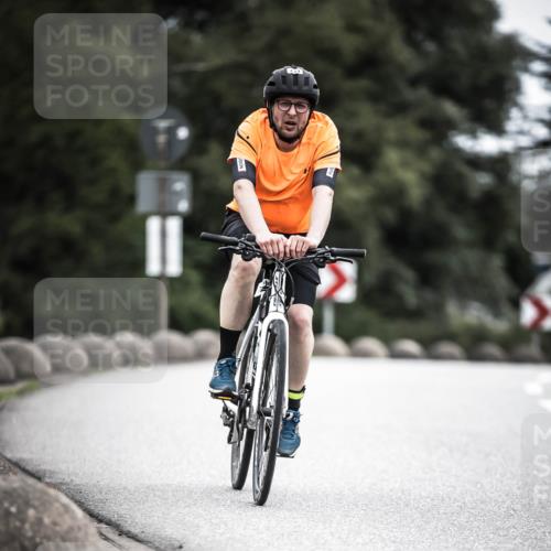 21.06.2026 - 29. Vierlanden-Triathlon H.Heesch http://msf.ph/oto/9851485 21.06.2026 12:02:57 Radfahren 292, 734, 866 meine-sportfotos.de