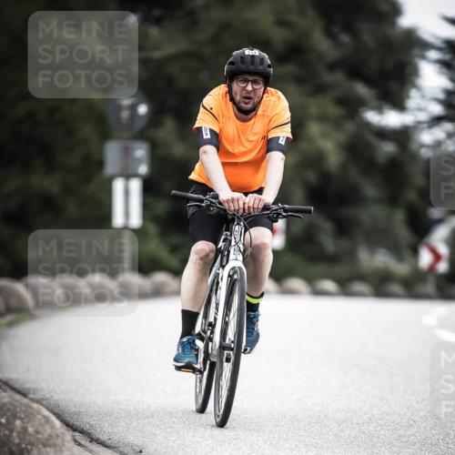 21.06.2026 - 29. Vierlanden-Triathlon H.Heesch http://msf.ph/oto/9851488 21.06.2026 12:02:57 Radfahren 292, 734, 866 meine-sportfotos.de
