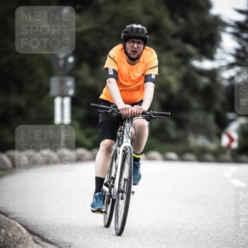 21.06.2026 - 29. Vierlanden-Triathlon H.Heesch http://msf.ph/oto/9851489 21.06.2026 12:02:57 Radfahren 292, 734, 866 meine-sportfotos.de