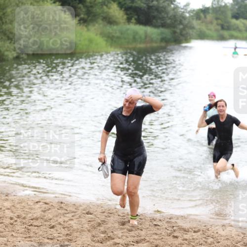 21.06.2026 - 29. Vierlanden-Triathlon Andreas Tolksdorf http://msf.ph/oto/9851491 21.06.2026 10:17:53 Schwimmen 481, 514, 553, 557, 563, 565 meine-sportfotos.de
