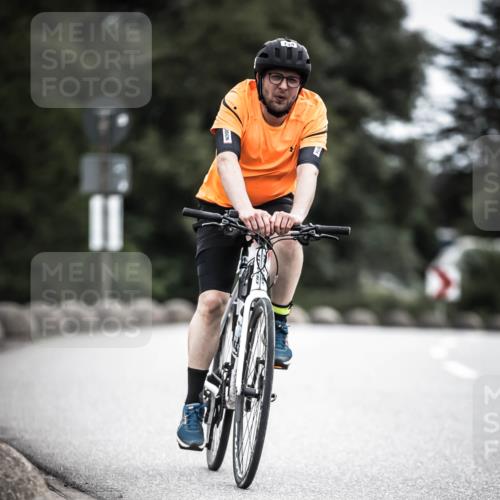 21.06.2026 - 29. Vierlanden-Triathlon H.Heesch http://msf.ph/oto/9851492 21.06.2026 12:02:57 Radfahren 292, 734, 866 meine-sportfotos.de