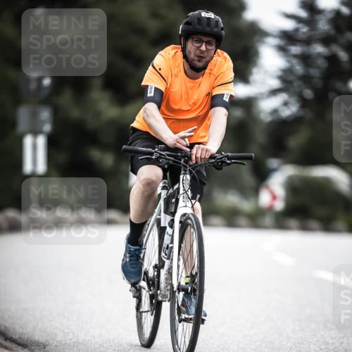 21.06.2026 - 29. Vierlanden-Triathlon H.Heesch http://msf.ph/oto/9851499 21.06.2026 12:02:57 Radfahren 292, 734, 866 meine-sportfotos.de