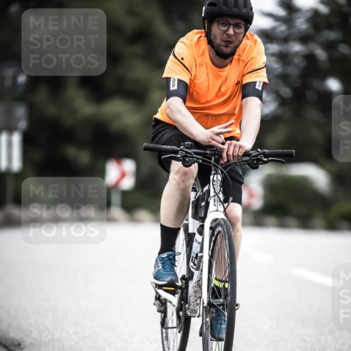 21.06.2026 - 29. Vierlanden-Triathlon H.Heesch http://msf.ph/oto/9851505 21.06.2026 12:02:57 Radfahren 292, 734, 866 meine-sportfotos.de