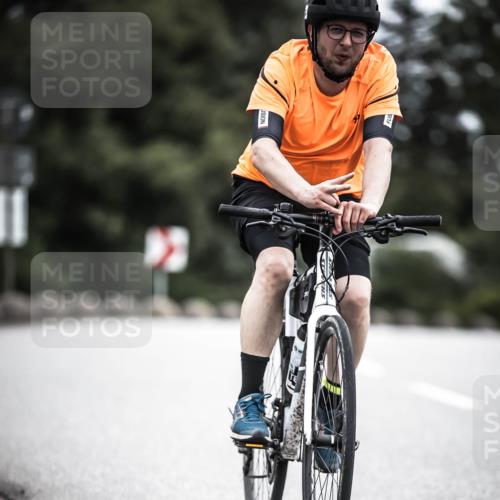 21.06.2026 - 29. Vierlanden-Triathlon H.Heesch http://msf.ph/oto/9851507 21.06.2026 12:02:58 Radfahren 292, 734, 866 meine-sportfotos.de