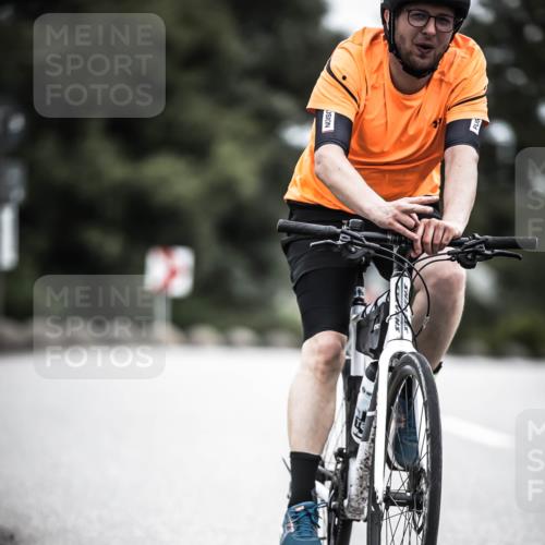21.06.2026 - 29. Vierlanden-Triathlon H.Heesch http://msf.ph/oto/9851510 21.06.2026 12:02:58 Radfahren 292, 734, 866 meine-sportfotos.de