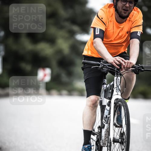 21.06.2026 - 29. Vierlanden-Triathlon H.Heesch http://msf.ph/oto/9851511 21.06.2026 12:02:58 Radfahren 292, 734, 866 meine-sportfotos.de