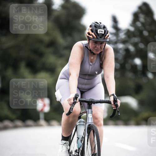 21.06.2026 - 29. Vierlanden-Triathlon H.Heesch http://msf.ph/oto/9851522 21.06.2026 12:03:10 Radfahren 296, 651, 666, 741 meine-sportfotos.de