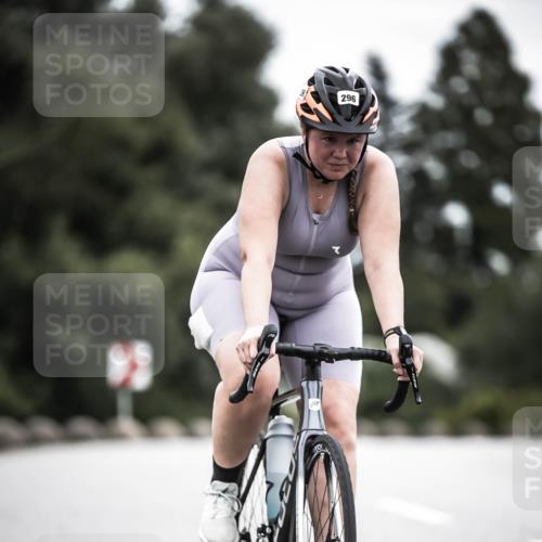 21.06.2026 - 29. Vierlanden-Triathlon H.Heesch http://msf.ph/oto/9851524 21.06.2026 12:03:10 Radfahren 296, 651, 666, 741 meine-sportfotos.de