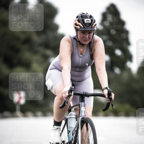 21.06.2026 - 29. Vierlanden-Triathlon H.Heesch http://msf.ph/oto/9851526 21.06.2026 12:03:10 Radfahren 296, 651, 666, 741 meine-sportfotos.de
