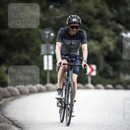 21.06.2026 - 29. Vierlanden-Triathlon H.Heesch http://msf.ph/oto/9851564 21.06.2026 12:03:52 Radfahren 819 meine-sportfotos.de