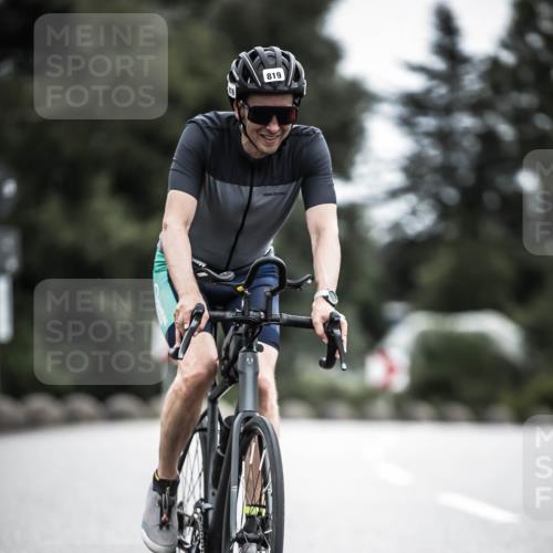 21.06.2026 - 29. Vierlanden-Triathlon H.Heesch http://msf.ph/oto/9851581 21.06.2026 12:03:53 Radfahren 819 meine-sportfotos.de