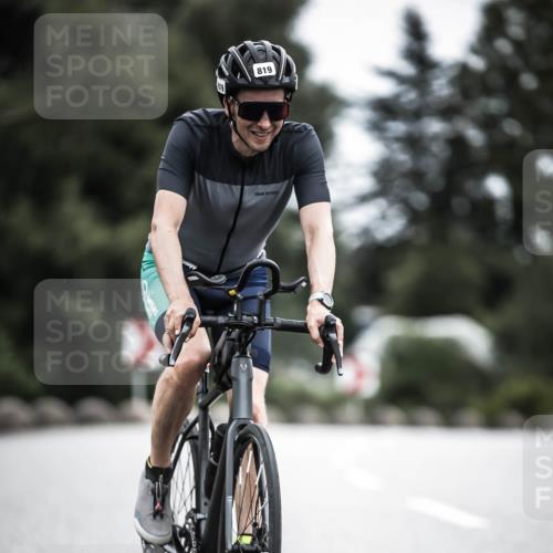 21.06.2026 - 29. Vierlanden-Triathlon H.Heesch http://msf.ph/oto/9851583 21.06.2026 12:03:53 Radfahren 819 meine-sportfotos.de