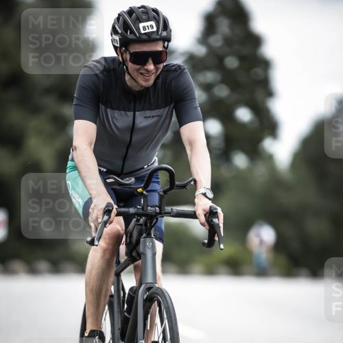 21.06.2026 - 29. Vierlanden-Triathlon H.Heesch http://msf.ph/oto/9851591 21.06.2026 12:03:53 Radfahren 819 meine-sportfotos.de