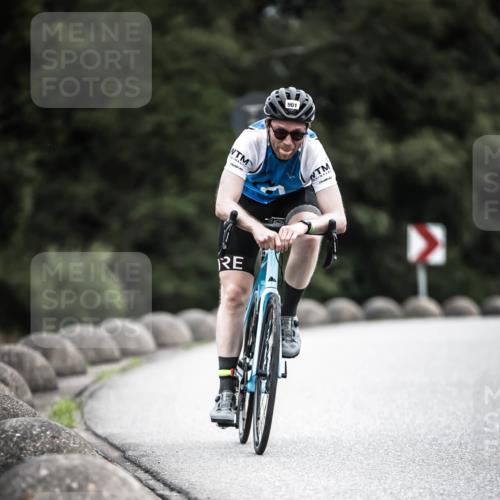 21.06.2026 - 29. Vierlanden-Triathlon H.Heesch http://msf.ph/oto/9851604 21.06.2026 12:04:00 Radfahren 901 meine-sportfotos.de