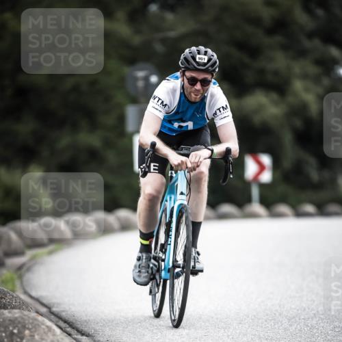 21.06.2026 - 29. Vierlanden-Triathlon H.Heesch http://msf.ph/oto/9851610 21.06.2026 12:04:00 Radfahren 901 meine-sportfotos.de