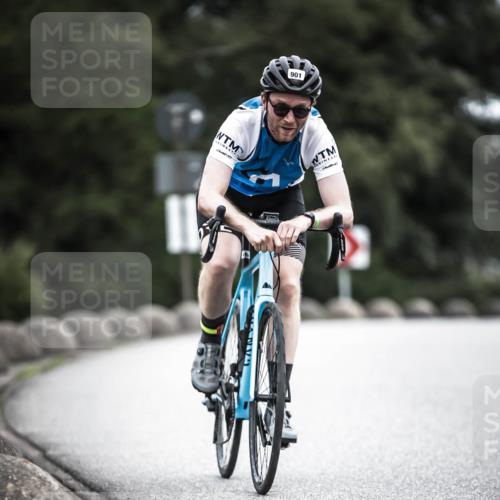 21.06.2026 - 29. Vierlanden-Triathlon H.Heesch http://msf.ph/oto/9851614 21.06.2026 12:04:00 Radfahren 901 meine-sportfotos.de