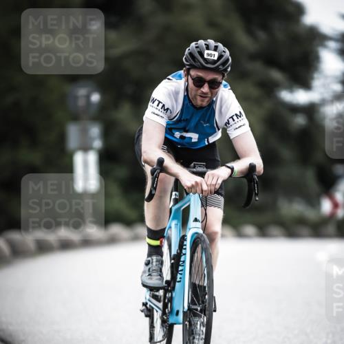 21.06.2026 - 29. Vierlanden-Triathlon H.Heesch http://msf.ph/oto/9851620 21.06.2026 12:04:01 Radfahren 901 meine-sportfotos.de
