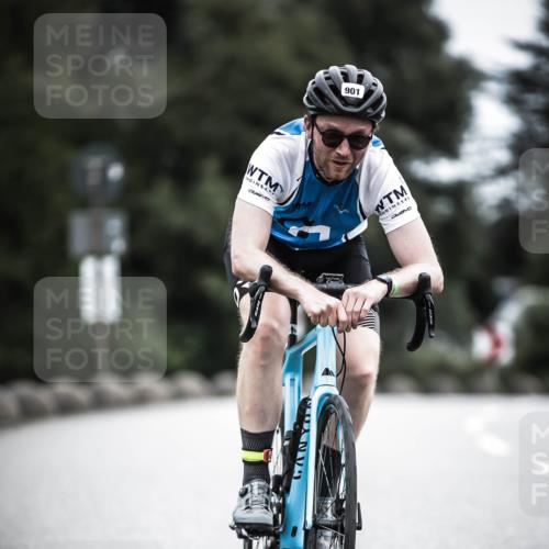 21.06.2026 - 29. Vierlanden-Triathlon H.Heesch http://msf.ph/oto/9851624 21.06.2026 12:04:01 Radfahren 901 meine-sportfotos.de