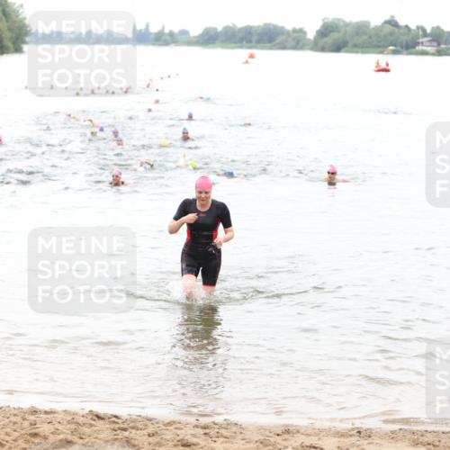 21.06.2026 - 29. Vierlanden-Triathlon Andreas Tolksdorf http://msf.ph/oto/9851628 21.06.2026 10:18:07 Schwimmen 494, 514, 565 meine-sportfotos.de