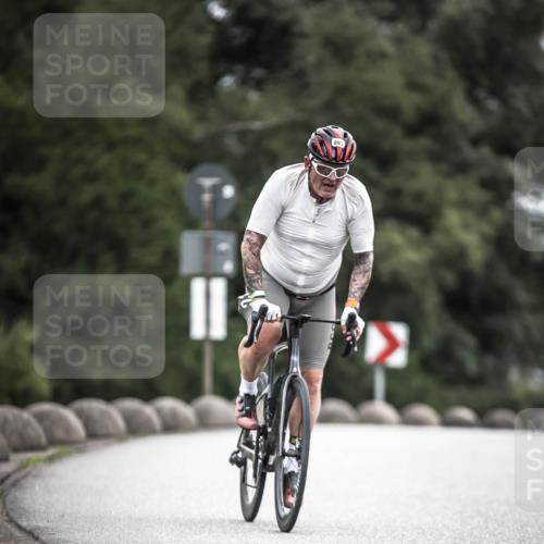 21.06.2026 - 29. Vierlanden-Triathlon H.Heesch http://msf.ph/oto/9851676 21.06.2026 12:04:22 Radfahren 863, 893, 894, 900 meine-sportfotos.de