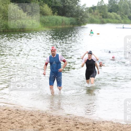 21.06.2026 - 29. Vierlanden-Triathlon Andreas Tolksdorf http://msf.ph/oto/9851687 21.06.2026 10:18:21 Schwimmen 499, 571, 582, 592, 606, 618 meine-sportfotos.de