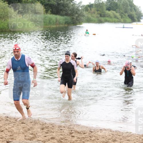 21.06.2026 - 29. Vierlanden-Triathlon Andreas Tolksdorf http://msf.ph/oto/9851701 21.06.2026 10:18:23 Schwimmen 499, 513, 539, 571, 582, 592, 605, 606, 608, 618 meine-sportfotos.de