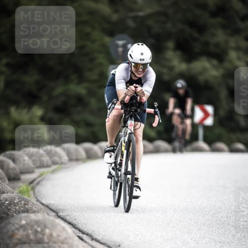 21.06.2026 - 29. Vierlanden-Triathlon H.Heesch http://msf.ph/oto/9851732 21.06.2026 12:04:48 Radfahren 766, 828 meine-sportfotos.de