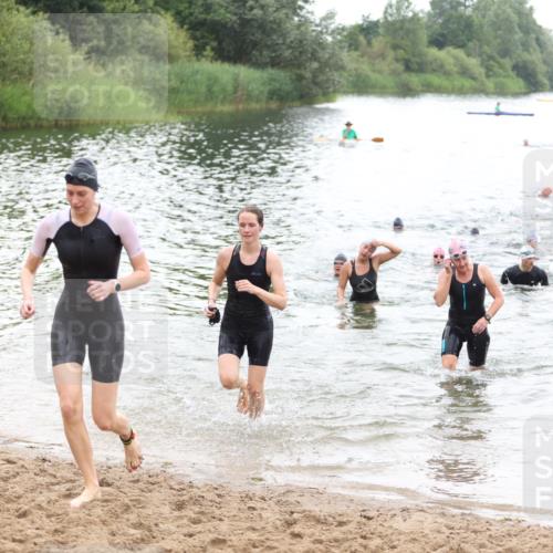 21.06.2026 - 29. Vierlanden-Triathlon Andreas Tolksdorf http://msf.ph/oto/9851734 21.06.2026 10:18:24 Schwimmen 368, 499, 513, 539, 571, 582, 592, 605, 606, 608, 618 meine-sportfotos.de