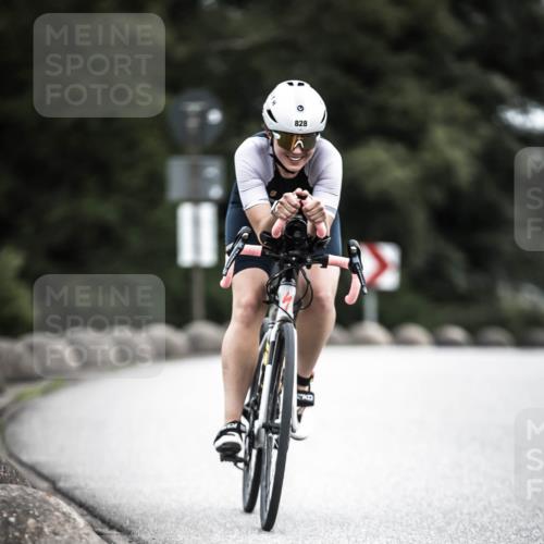 21.06.2026 - 29. Vierlanden-Triathlon H.Heesch http://msf.ph/oto/9851743 21.06.2026 12:04:49 Radfahren 766, 828 meine-sportfotos.de
