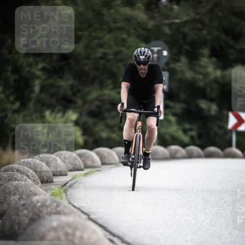 21.06.2026 - 29. Vierlanden-Triathlon H.Heesch http://msf.ph/oto/9851754 21.06.2026 12:04:52 Radfahren 766, 828 meine-sportfotos.de