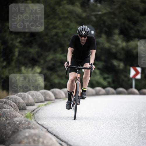 21.06.2026 - 29. Vierlanden-Triathlon H.Heesch http://msf.ph/oto/9851764 21.06.2026 12:04:52 Radfahren 766, 828 meine-sportfotos.de