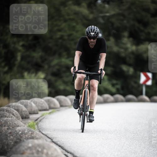 21.06.2026 - 29. Vierlanden-Triathlon H.Heesch http://msf.ph/oto/9851769 21.06.2026 12:04:52 Radfahren 766, 828 meine-sportfotos.de