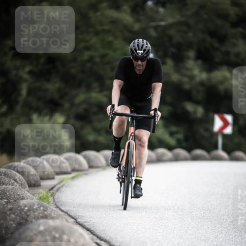 21.06.2026 - 29. Vierlanden-Triathlon H.Heesch http://msf.ph/oto/9851770 21.06.2026 12:04:52 Radfahren 766, 828 meine-sportfotos.de